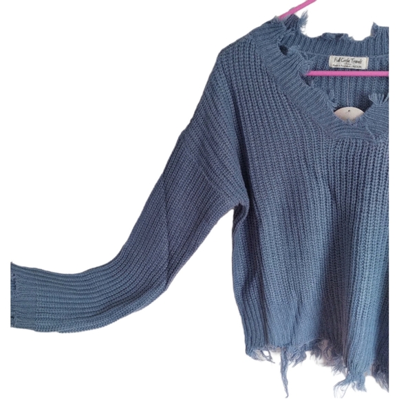 NWT Steel Blue Distressed Sweater - Picture 4 of 9